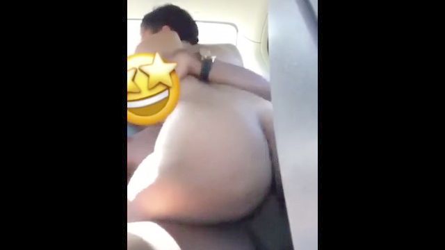 Hot amateur girlfriend sucks and fucks in her car
